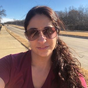 Meet your Posher, Veronica